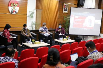 Diskusi tersebut mengambil tema 