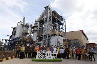 Peresmian insinerator di PPLI Main Facility, Desa Nambo, Klapanunggal, Bogor, Jawa Barat, Selasa (25/1/2021).