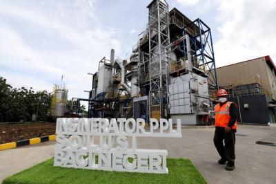 Peresmian insinerator di PPLI Main Facility, Desa Nambo, Klapanunggal, Bogor, Jawa Barat, Selasa (25/1/2021).