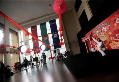 Perayaan Tahun Baru Imlek yang digelar secara virtual di Sampoerna Academy, Serpong, Tangerang Selatan, Banten, Jumat (28/1/2022).