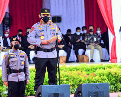 Kapolri Jenderal Listyo Sigit Prabowo memimpin Upacara peringatan Hari Ulang Tahun (HUT) ke-41 Satuan Pengamanan (Satpam).