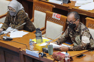 Menteri Perindustrian Agus Gumiwang Kartasasmita Rapat Kerja dengan Komisi VII DPR RI di gedung Parlemen, Jakarta, Rabu (2/2/2022).