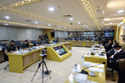 Panglima TNI Jenderal TNI Andika Perkasa mengikuti Rapat Kerja dengan DPD di gedung DPD, Jakarta, Selasa (8/2/2022).