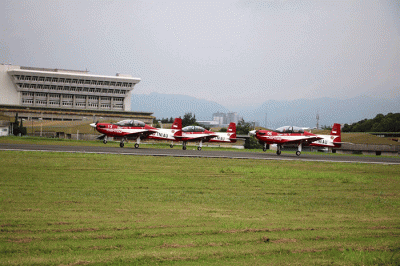 Tim aerobatik TNI AU Jupiter Aerobaric Team (JAT), memulai perjalanan ke ajang internasional Singapore Air Show (SAS) 2022.