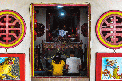 Akibat Pandemi Covid-19 yang masih belum rendah dan mengikuti anjuran pemerintah perayaan Cap Go Meh 2573 di Pulau Kemaro Palembang ditiadakan.