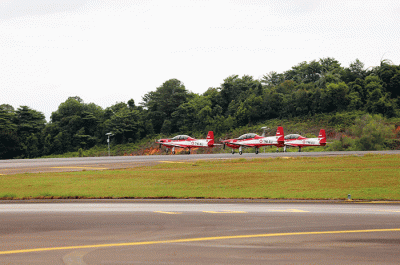 Menjelang tampil sebagai duta bangsa pada ajang internasional Singapore Air Show (SAS) 2022, Jupiter Aerobatic Team (JAT) mulai menjalani sesi latihan.