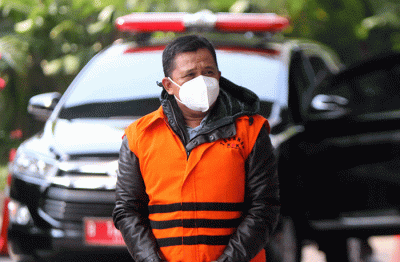 Tersangka Kontraktor Achmad Zuhdi alias Yudi, menjalani pemeriksaan di Gedung KPK Merah Putih, Jakarta, Rabu (16/2/2022).