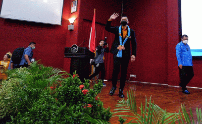 Direktur Eksekutif The Yudhoyono Institut, Agus Harimurti Yudhoyono (AHY) menghadiri kuliah umum di Universitas Negeri Makassar (UNM), Rabu (16/2/2022).