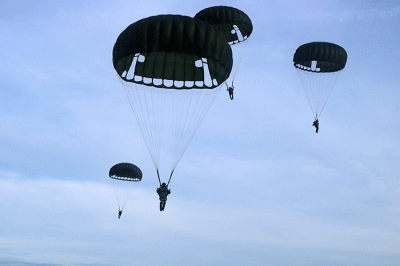 Kopasgat dari Wing Komando II Kopasgat, Batalyon Komando 466 Kopasgat dan Detasemen Pertahanan Udara 472 Kopasgat menerjunkan puluhan pasukannya.