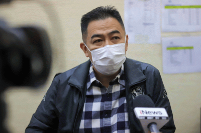 Ketua DPP Partai Perindo Christophorus Taufik saat memberikan keterangan terkait kontroversi 'Malang Halal City' di MNC Tower, Kebon Sirih.
