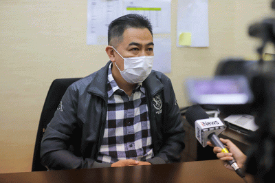 Ketua DPP Partai Perindo Christophorus Taufik saat memberikan keterangan terkait kontroversi 'Malang Halal City' di MNC Tower, Kebon Sirih.