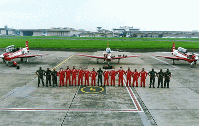 Usai mengikuti perhelatan Singapore Air Show 2022 (SAS 2022), Jupiter Aerobatic Team (JAT) kembali ke homebase di Lanud Adisutjipto, Yogyakarta.