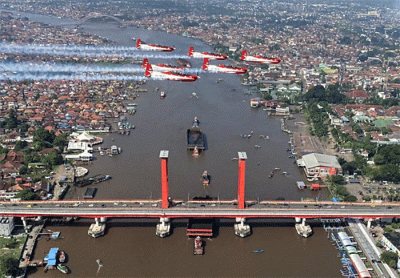 Usai mengikuti perhelatan Singapore Air Show 2022 (SAS 2022), Jupiter Aerobatic Team (JAT) kembali ke homebase di Lanud Adisutjipto, Yogyakarta.