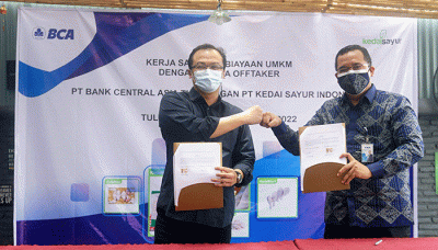Penandatanganan Nota Kesepahaman mengenai kerjasama antara PT Bank Central Asia Tbk dengan PT Kedai Sayur Indonesia, Kamis (24/2/2022).