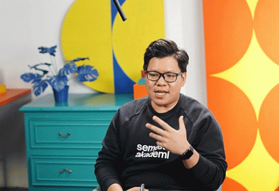 Aktris dan penyanyi yang juga aktivis pendidikan dan kepemudaan, Maudy Ayunda luncurkan program pengembangan kepemimpinan untuk generasi muda.