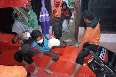 Banjir masih menggenangi wilayah Kabupaten Aceh Timur, Provinsi Aceh.