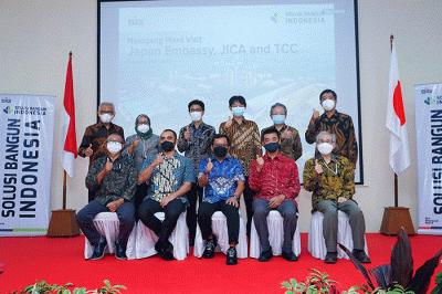 Kedubes Jepang di Indonesia berkunjung di SBI Pabrik Narogong, Bogor, Jawa Barat.