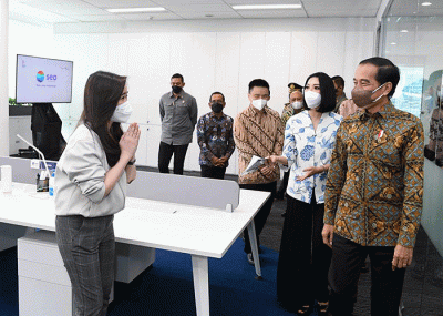 Presiden Joko Widodo mengatakan bahwa Indonesia memiliki potensi yang besar dalam ekonomi digital, yaitu diperkirakan mencapai USD146 miliar pada tahun 2025.