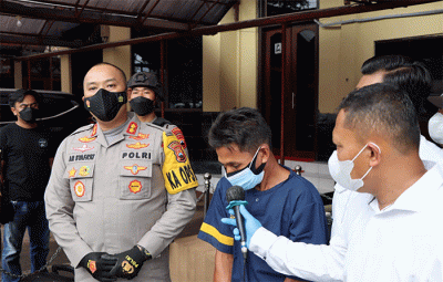 Kapolres Tegal AKBP Arie Prasetya Syafa'at mengungkapkan motiv tersangka melakukan pembunuhan terhadap wanita yang tengah hamil enam bulan ini.