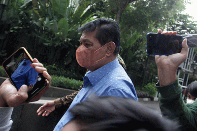 Anggota DPRD DKI Jakarta Fraksi PDIP Syahrial, usai menjalani pemeriksaan di Gedung KPK Merah Putih, Jakarta, Rabu (9/3/2022).