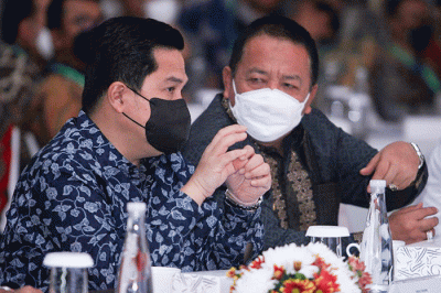 Menteri Badan Usaha Milik Negara (BUMN) Erick Thohir menyampaikan pidato kunci dalam seminar membangun aglomerasi Sumatera Bagian Selatan (Sumbagsel).
