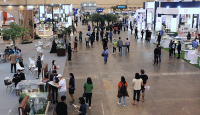 Suasana pengunjung di penutupan BCA Expoversary 2022, ICE BSD, Minggu (13/3/2022).