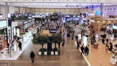 Suasana pengunjung di penutupan BCA Expoversary 2022, ICE BSD, Minggu (13/3/2022).