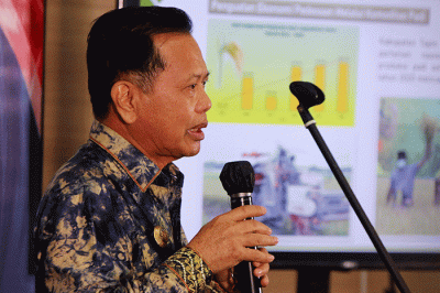 Bupati Tapin H.M Arifin Arpan memberikan pemaparan saat acara Indonesia Visionary Leader Season IX Tahun 2022.