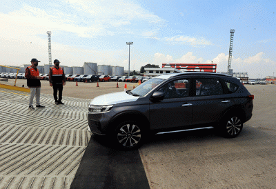 Pelepasan ekspor All New Honda BR-V di Pelabuhan Tanjung Priok, Jakarta, Rabu (16/3/2022).