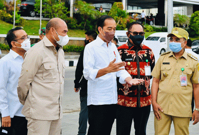Mengawali agendanya hari ini, Presiden Joko Widodo meresmikan penataan kawasan Kota Kupang dalam kunjungan kerjanya ke Provinsi NTT.