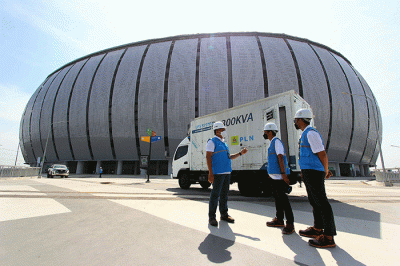 Pengecekan UPS kelistrikan Stadion Jakarta International Stadium (JIS) di Jakarta Utara, Kamis (24/3/2022).