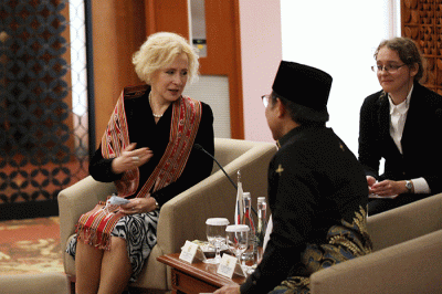 Wakil Ketua DPR Muhaimin Iskandar melakukan pertemuan dengan Duta Besar Rusia untuk Indonesia Ludmila Vorobieva di ruang delegasi, Nusantara III.