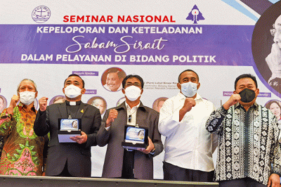 Seminar nasional kepeloporan dan keteladanan Sabam Sirait dalam pelayanan dibidang politik di Jakarta, Jumat (25/3/2022).
