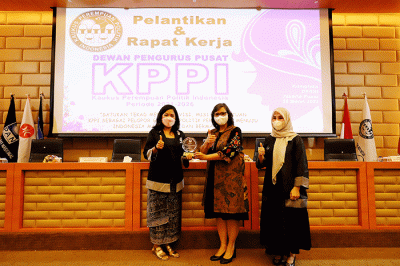 Pelantikan dan rapat kerja dewan pengurus pusat Kaukus Perempuan Politik Indonesia (KPPI) di Ruang Abdul Muis, Gedung Nusantara, Kompleks Parlemen Senayan.