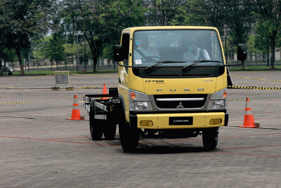 Media test drive Fuso Euro 4 di ICE BSD City, Tangerang, Banten, Jumat (25/3/2022).