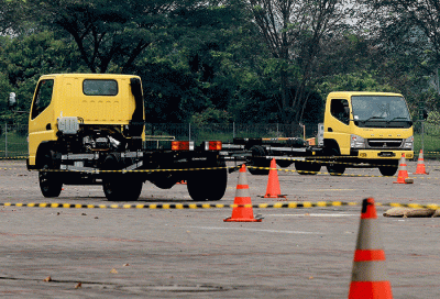 Media test drive Fuso Euro 4 di ICE BSD City, Tangerang, Banten, Jumat (25/3/2022).