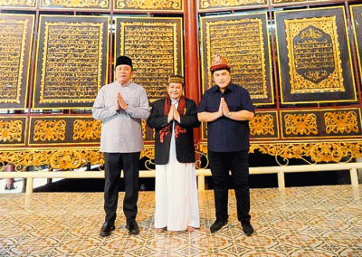 Menteri Badan Usaha Milik Negara (BUMN) Erick Thohir menghadiri Tabligh Akbar Dan Santunan Anak Yatim Majelis Dzikir At-Thohir.
