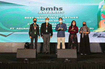 Komisaris Utama Bundamedik, dr. Ivan Rizal Sini memberikan sambutan saat perayaan hari jadi Bundamedik Healthcare System (BHMS) ke-49.