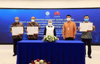 Penandatanganan Nota Kesepahaman Bersama (MoU) Peningkatan Kompetensi dan Pengembangan SDM Bidang Ketenagakerjaan.