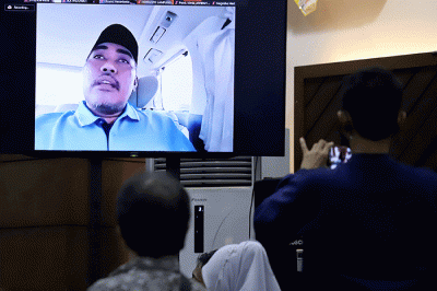 Anggota DPD Jimly Asshiddiqie saat menjadi pembicara dalam dialog kenegaraan di Media Centre kompleks Parlemen, MPR/DPR-DPD.