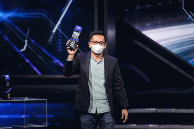 VP Information Technology, Erick Elviyendra saat menerima penghargaan Digital Innovation Award (DIA) 2022.