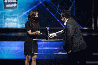 Direktur IT & Digital Bank BTN, Andi Nirwoto saat menerima penghargaan Digital Innovation Award (DIA) 2022.