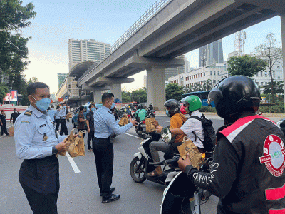 Bulan puasa menjadi momentum untuk dapat saling berbagi dan menebarkan kebaikan.