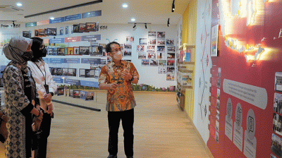Program pembinaan YDBA yang dilakukan di 12 wilayah berdirinya cabang YDBA atau dikenal Lembaga Pengembangan Bisnis.