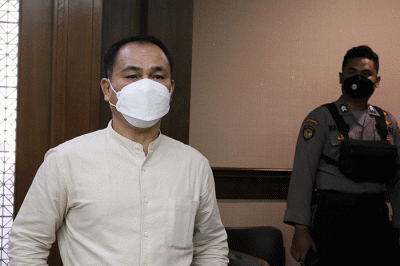 Terdakwa penyuap Bupati Langkat Terbit Perangin Angin, Muara Perangin Angin menjalani sidang perdana di Pengadilan Tipikor, Jakarta, Rabu (6/4/2022).