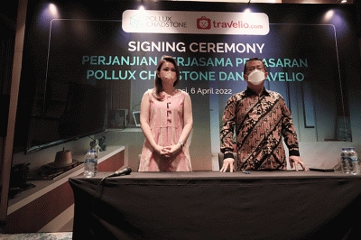 Penandatanganan Perjanjian Kerjasama Jasa Pemasaran Penyewaan Apartemen di Louis Kienne Hotel Chadstone, Cikarang, Jawa Barat, Rabu (6/4/2022).