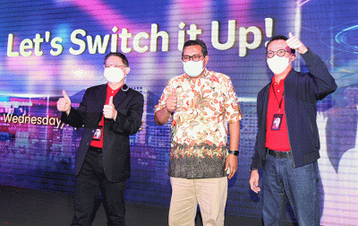 Pengecekan langsung proses upgrading BTS 3G ke 4G/LTE di Telkomsel Smart Office Jakarta.