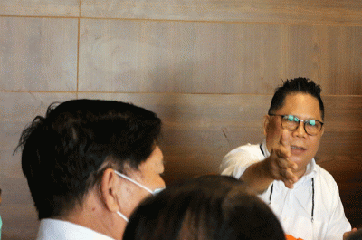 Ketua DPP Perindo Bidang Sosial & Kesra yang juga Ketum DPP Gerkindo, Yerry Tawalujan saat memimpin Rapat Koordinasi DPP Gerkindo di Jakarta.