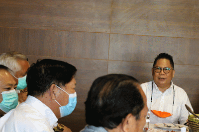 Ketua DPP Perindo Bidang Sosial & Kesra yang juga Ketum DPP Gerkindo, Yerry Tawalujan saat memimpin Rapat Koordinasi DPP Gerkindo di Jakarta.