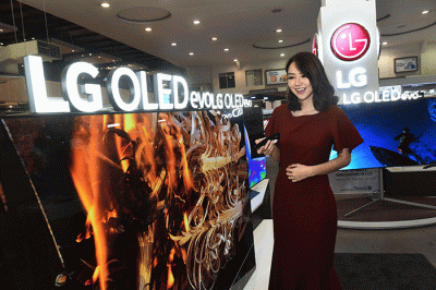 Pabrikan perangkat elektronik asal Korea Selatan ini juga memperkenalkan pembaruan pada QNED Mini LED TV sebagai kategori TV LED premium miliknya.
